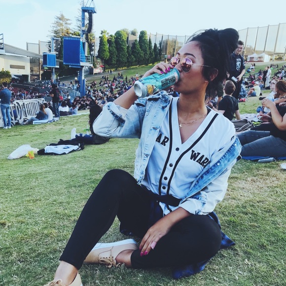 Meet your Posher, Jazzmin - Picture 3 of 7